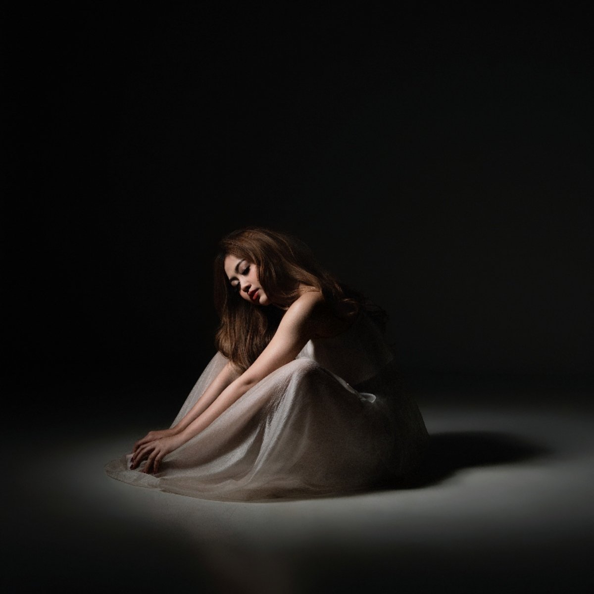 Sisca Saras Menyerukan Menjauh Dari Hubungan Yang Tidak Sehat di  Single ke 5 “Katanya Cinta”