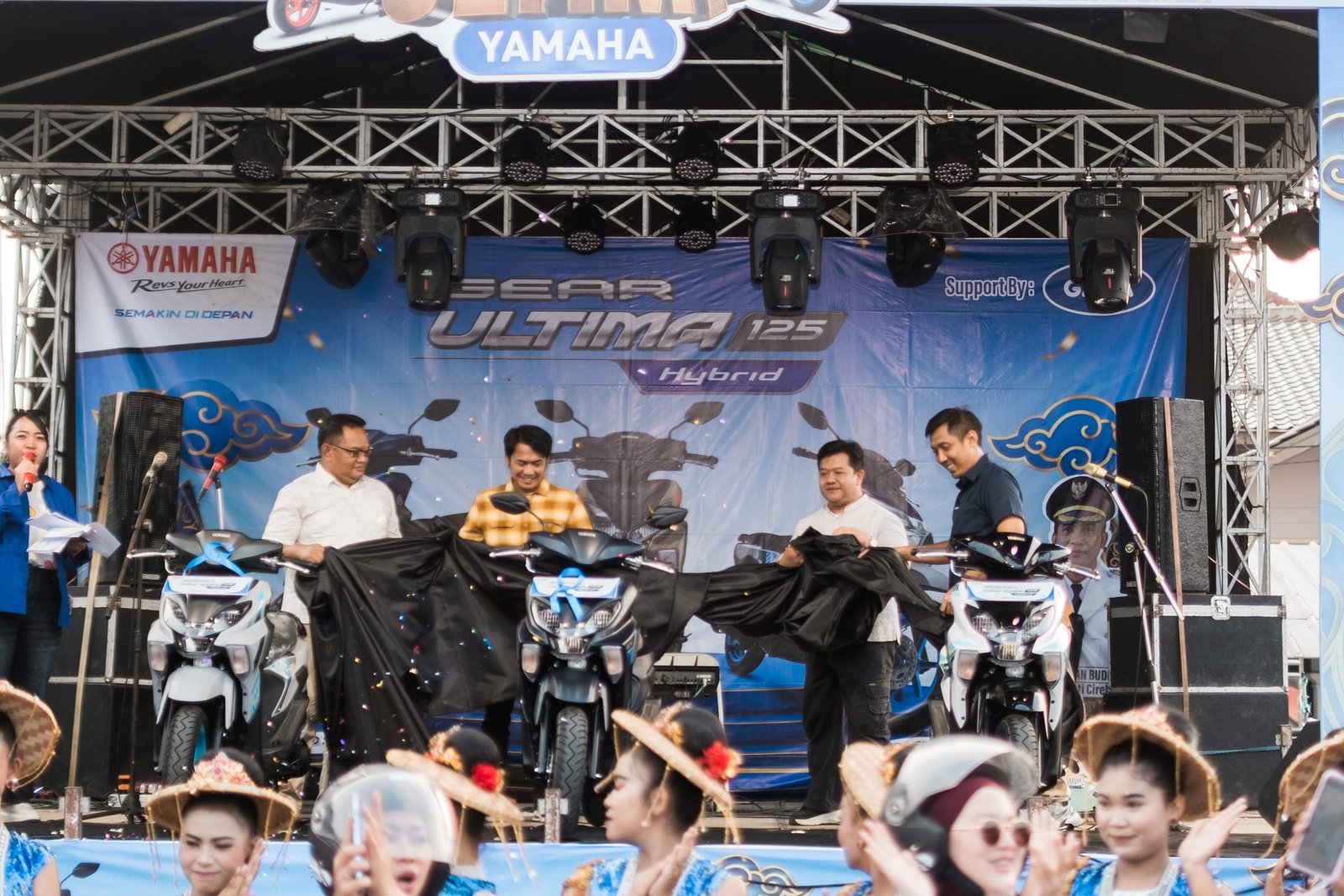 Karnaval GEAR ULTIMA Ramaikan Ciledug Kabupaten Cirebon, Yamaha Hadirkan Pesta Rakyat yang Padukan Hiburan, Budaya, dan Teknologi